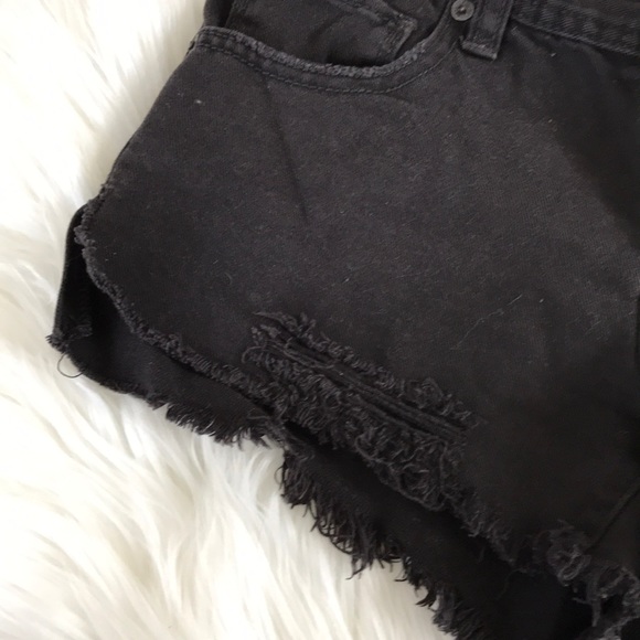 F r e e P e o p l e • Cutoff denim shorts - Picture 3 of 5